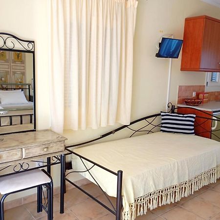 Odysseion Apartments فاثي المظهر الخارجي الصورة