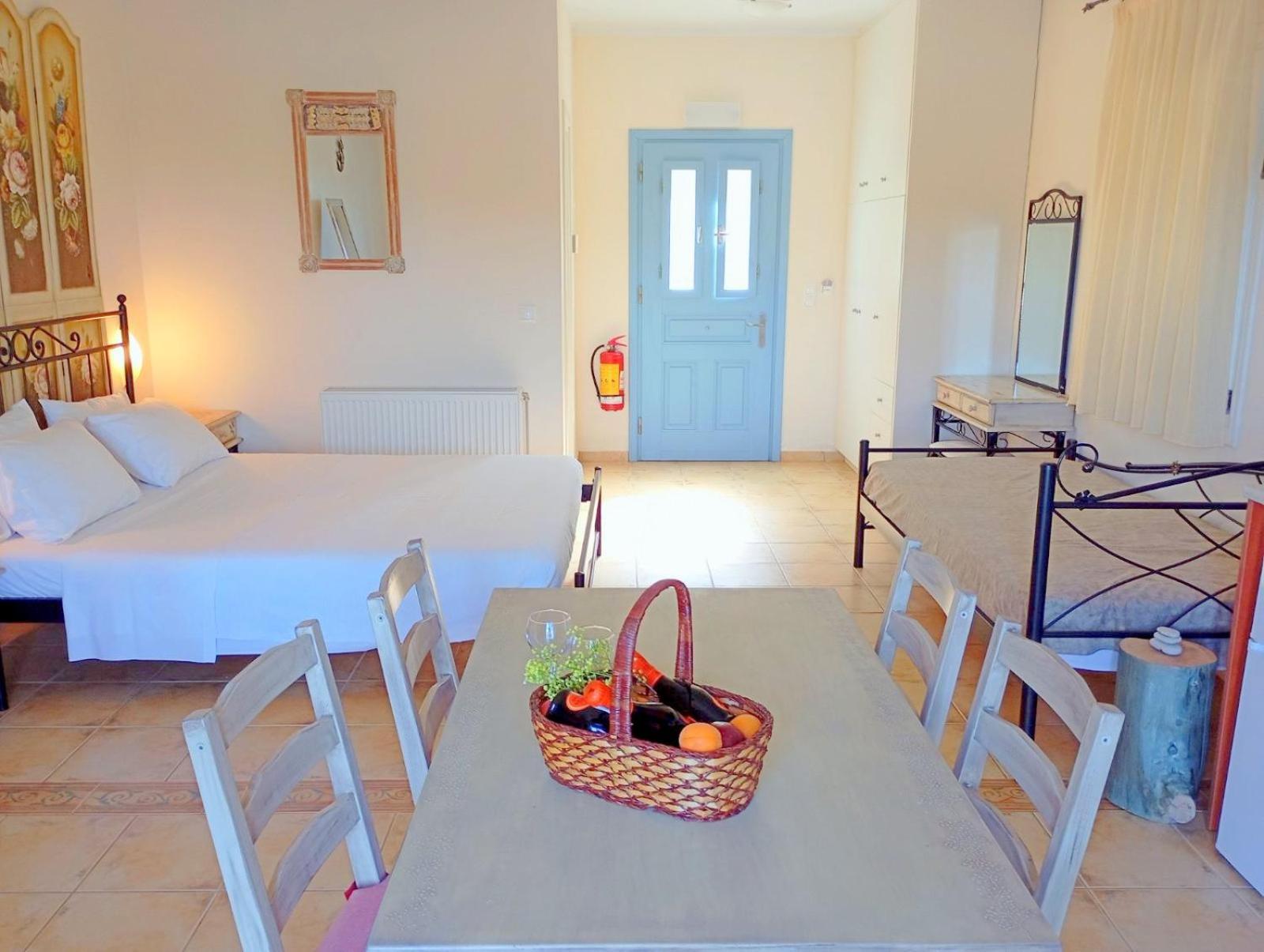 Odysseion Apartments فاثي المظهر الخارجي الصورة