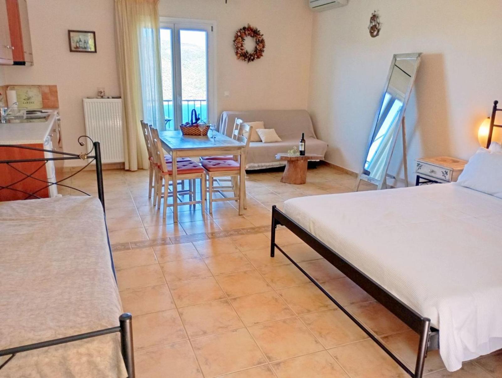 Odysseion Apartments فاثي المظهر الخارجي الصورة